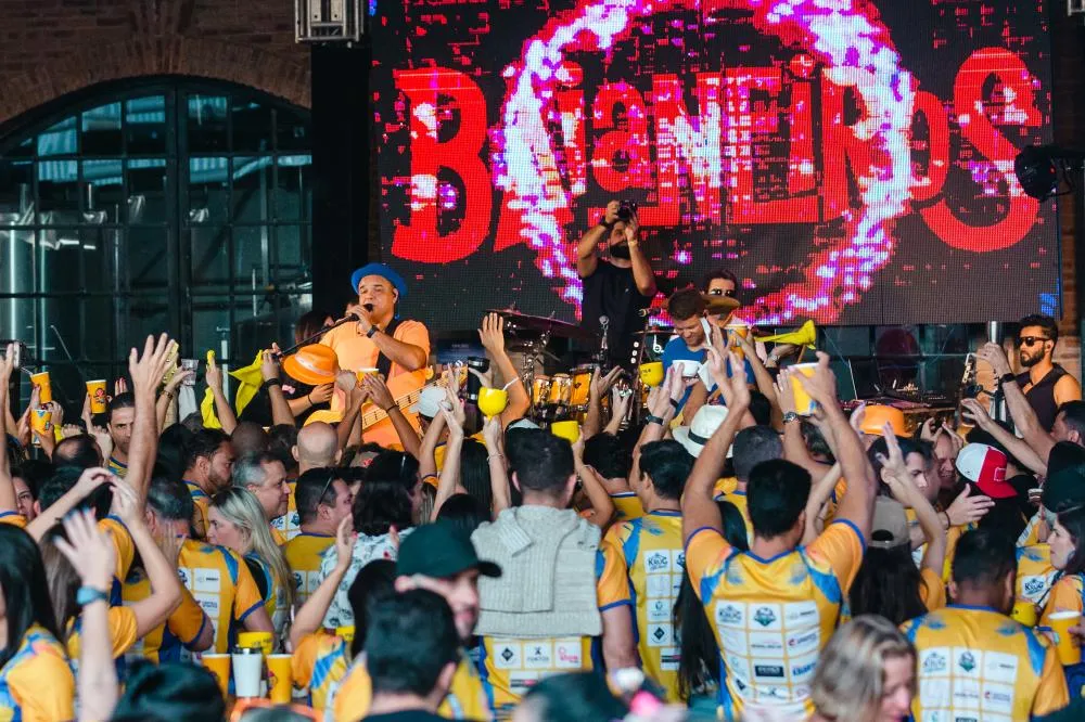 Lelo Folia, a festa mais esperada do ano, vai agitar BH neste sábado (08), no Krug Biergarten