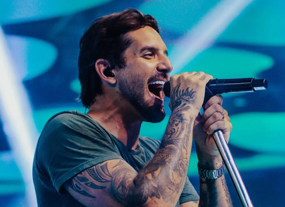 Banda EVA prepara estreia de nova música em grande micareta