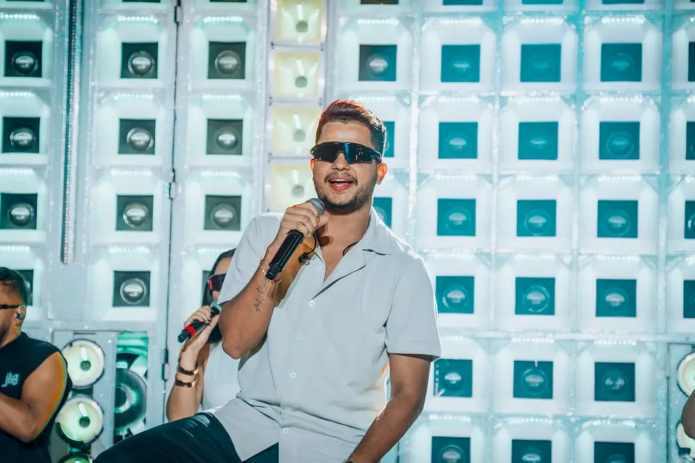 Mikael Santos grava audiovisual “IN Brega na Vaquejada” em Sergipe com participações de Iguinho & Lulinha, Unha Pintada e Torcedor do Brega