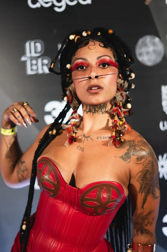 A rapper Maria Preta MC se apresenta pela primeira vez em BH e o artista mineiro Drizzi, que tem ganhado destaque na cena nacional, apresenta show do seu novo disco Uma Conversa com o Diabo 