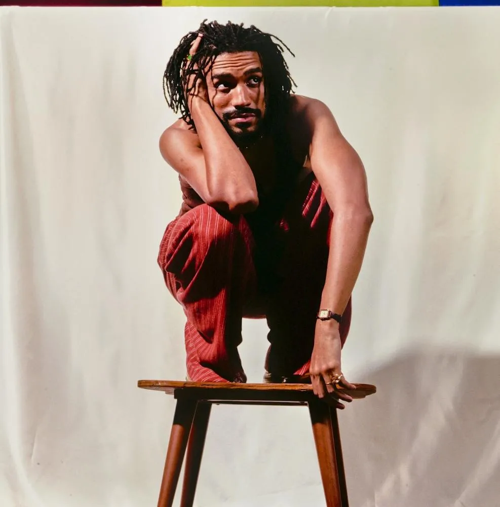 Pedro Emílio apresenta show “Voz e Violão” em Belo Horizonte nesta quarta-feira