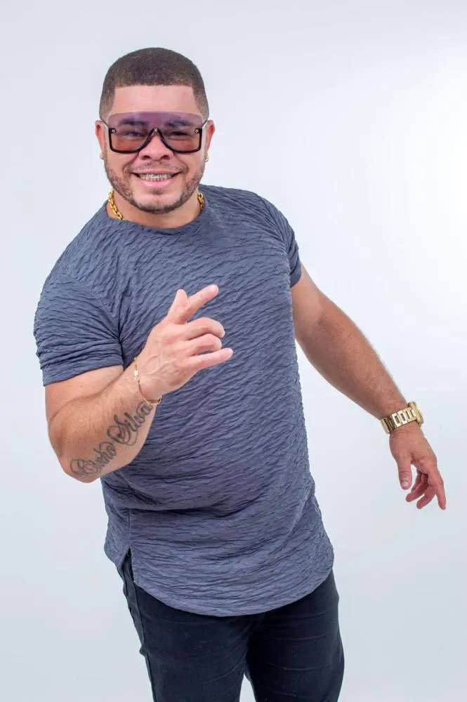 Cinho Silva volta ao palco onde gravou o audiovisual “Birosca do Cinho” para agitar o Sabadão em Belle 