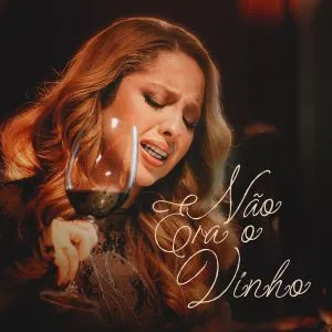 Mari Fernandez transforma o fim de um amor em hino da sofrência com “Não Era o Vinho”