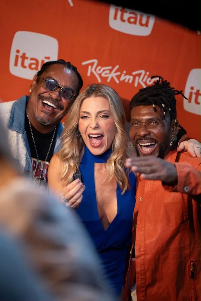  o Tchan estreia no Rock in Rio a convite do Itaú Unibanco e leva público ao delírio com o pagode baiano