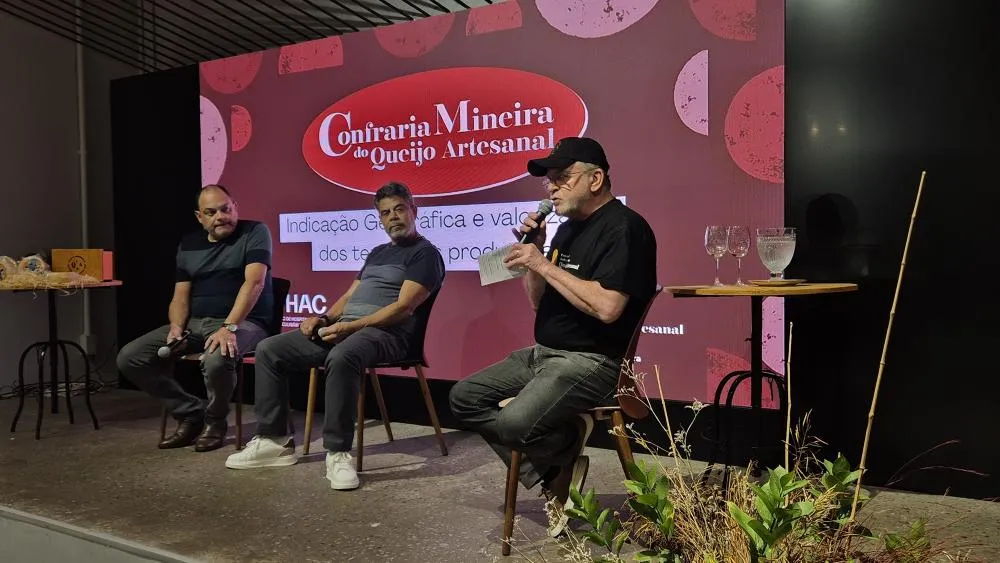 Debate na Confraria de agosto/Crédito Camila Dornelles