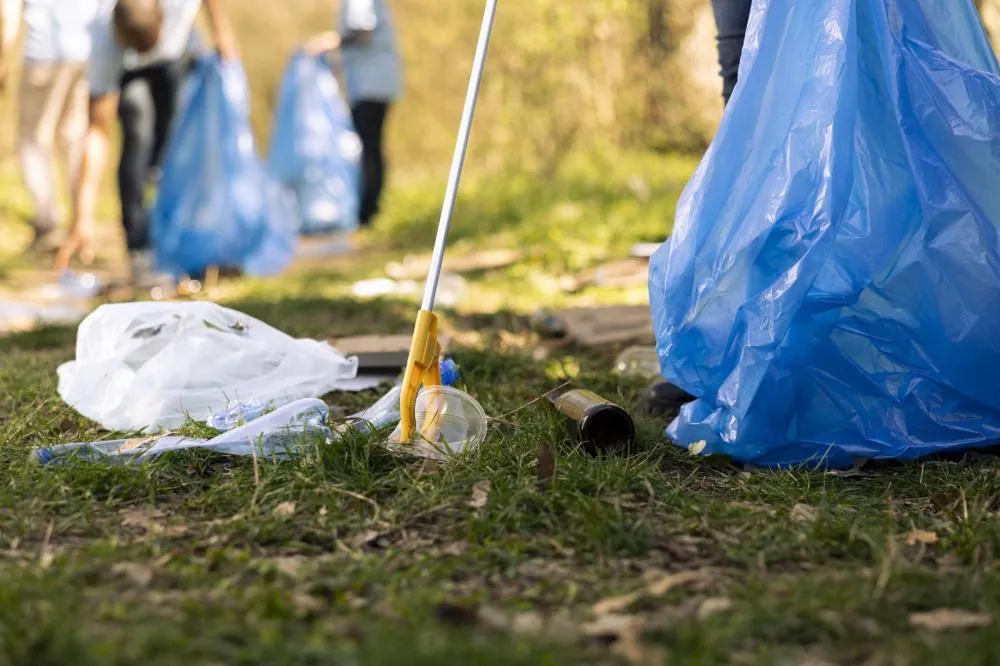 No Dia Mundial da Limpeza, Acuidar promove ação de cuidado com o meio ambiente em João Pessoa