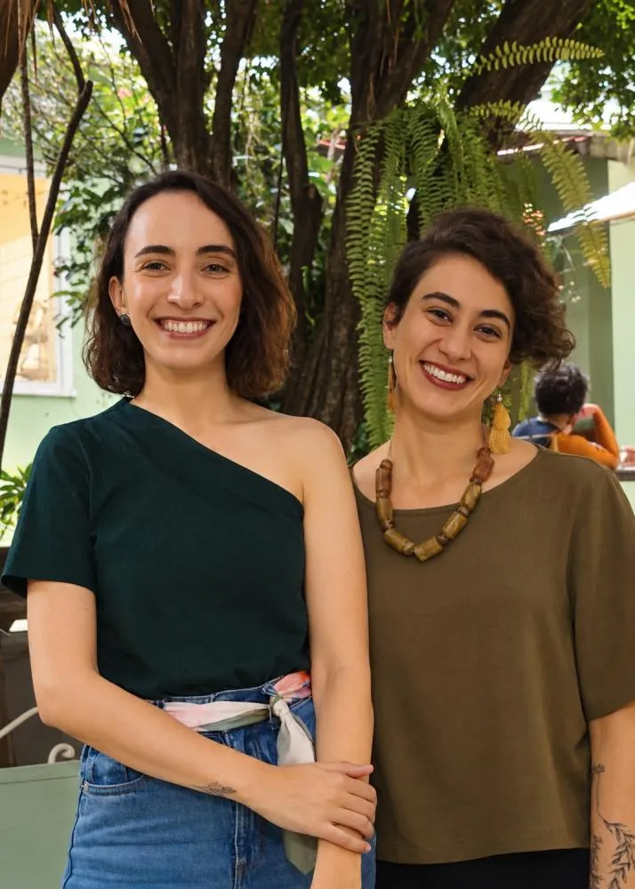 Camila Rocha recebe Luísa Mitre no Projeto Trela, no Estúdio Galeria Resistor, em 8 de outubro