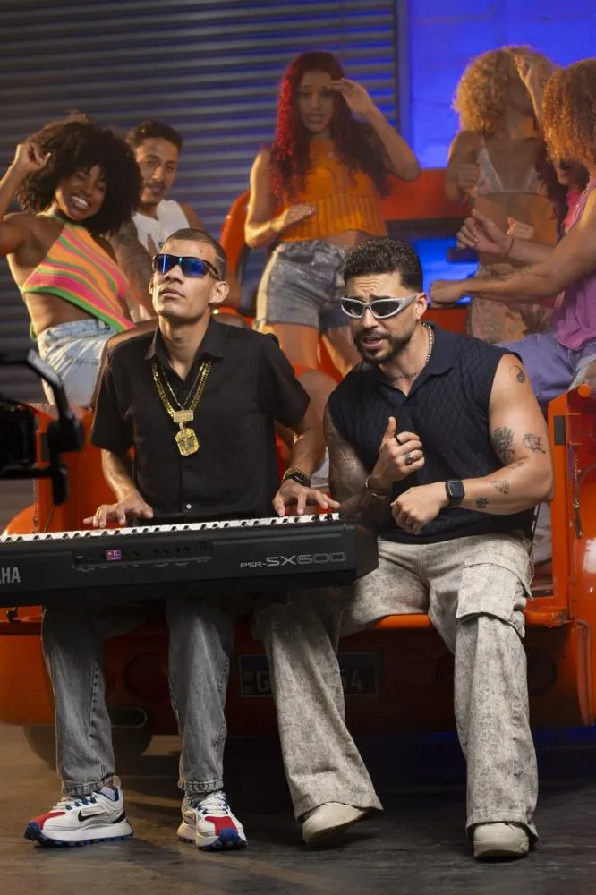 Papazoni aposta na nostalgia dos anos 80 com “Toca Fita”, Feat com Eduardinho dos Teclados 