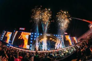Pedro Leopoldo Rodeio Show reúne bandeiras de hotéis e propõe experiência turística além do festival