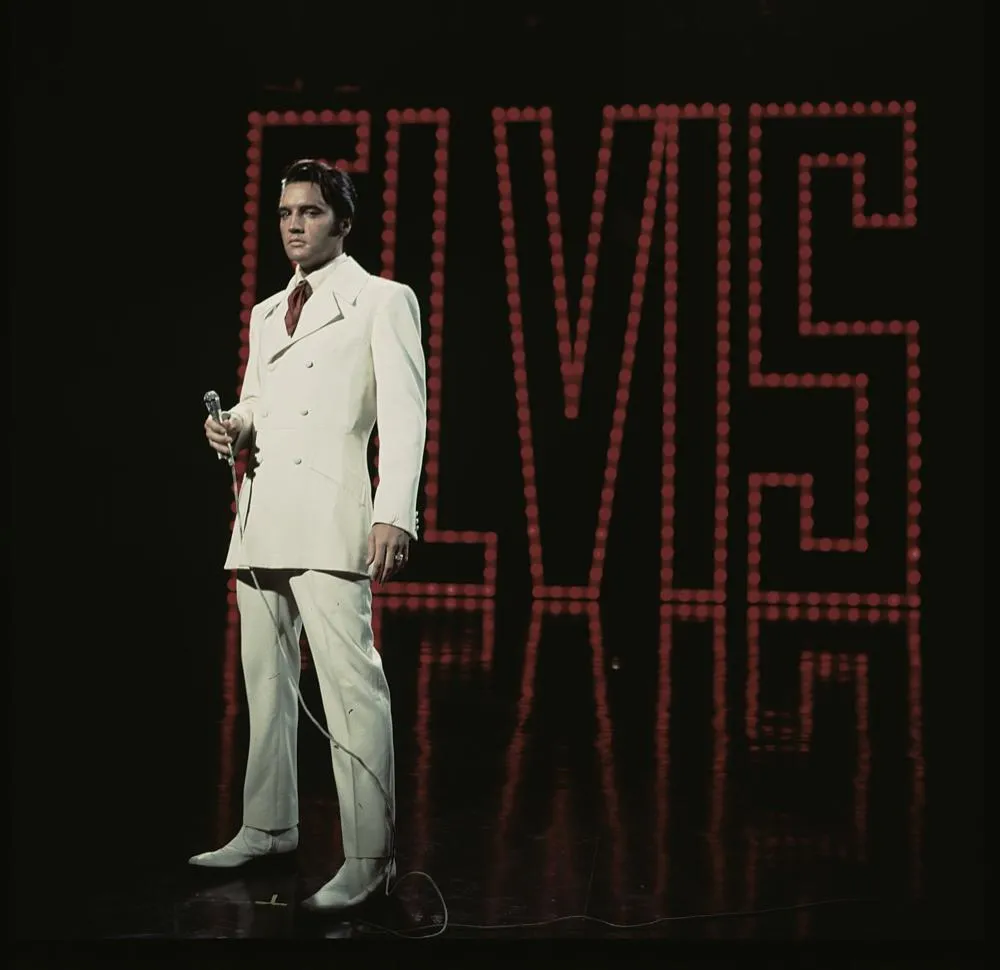 ELVIS IN CONCERT LIVE ON SCREEN 