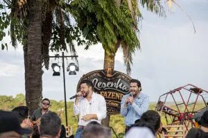 Cleber & Cauan celebram trajetória de sucessos com uma grande edição da “Resenha na Fazenda” em Luziânia