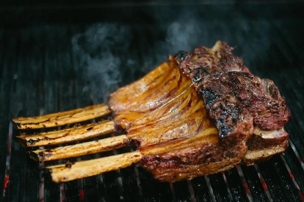2GB Entretenimento e Toca do Cobra lançam “Quintal em Brasa”, evento de churrasco premium em Salvador