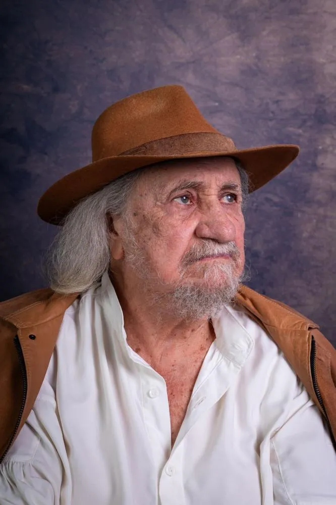 Elomar apresenta espetáculo inédito “O Rei do Fogo e do Luar” neste domingo